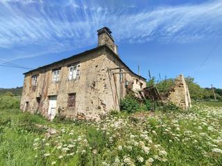 Masia a Viveiro. Casa de piedra para restaurar
