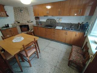 Casa adossada a Viveiro