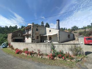 Casa a Ourol. Privacidad y naturaleza