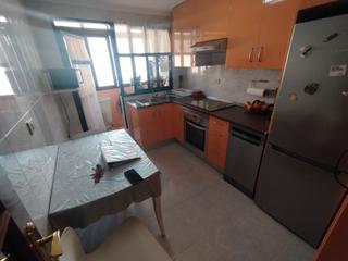 Pis a Viveiro. Muy cerca de la playa