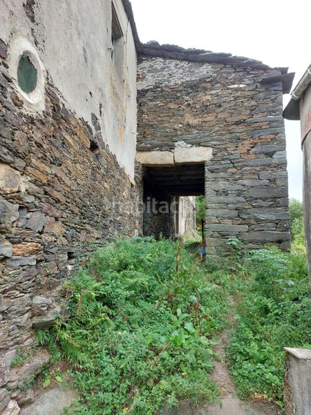 Foto 097c5b69-86eb-4524-80e2-7cc6e0c9fca2. Casa a Ourol