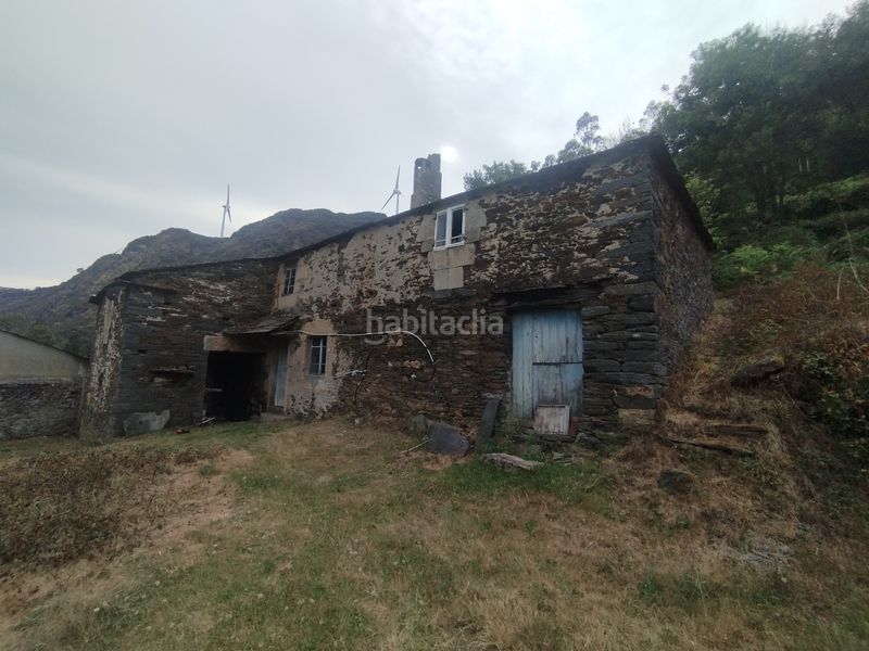 Foto c279400a-b84b-47a6-9dd0-c0e535f4b4d2. Casa a Ourol