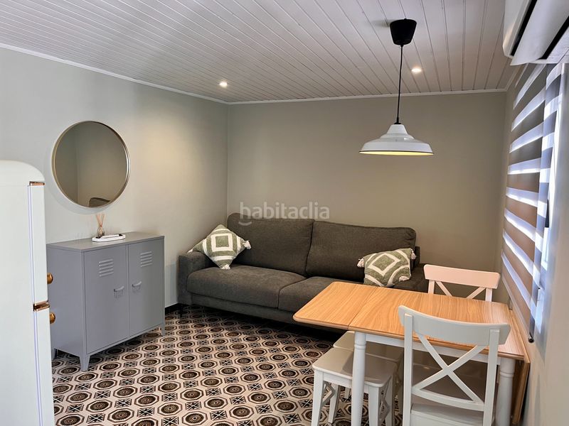 Foto fd31a8f5-d8c9-469a-b57d-1451c8f61afe. Apartament amb calefacció a Viveiro