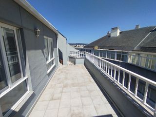 Pis a Viveiro. Piso en el centro con terraza