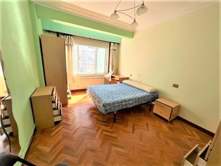 Etagenwohnung en R�a r�a do burgo 10