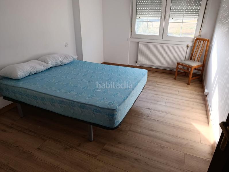 Foto 6c1bf975-3478-4653-8b67-0767c7bc26ed. Rent flat in lugar rañas 85 in Someso - Matogrande Coruña (A)