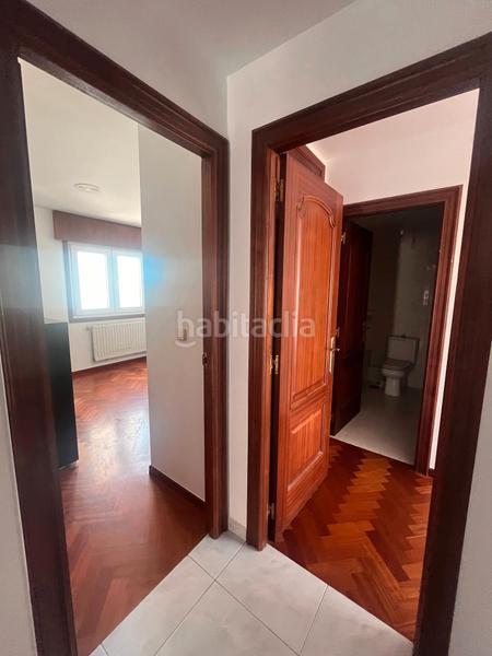 Foto 283d7c6b-5299-485b-b5ec-ab08fc32d2a8. Location appartement avec chauffage parking dans Cerceda