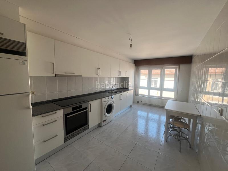 Foto d2d1859d-10c0-442a-a785-9e65ba3eda8c. Location appartement avec chauffage parking dans Cerceda