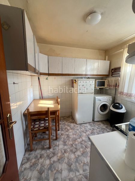 Foto 6666efa9-6e73-4912-b7e9-2b47180bb4e4. Piso en rúa vila de negreira 45 en Agra del Orzán - Ventorrillo Coruña (A)