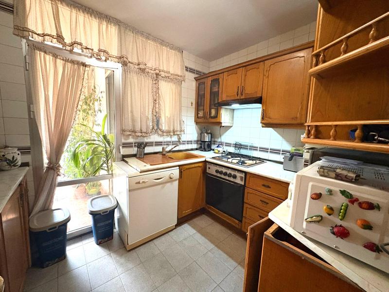 Foto 74752176-6ada-486b-a11d-b6f2d22d4b2b. Flat with heating parking in Pradolongo Madrid