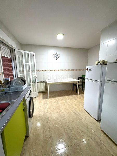 Foto 54292285-6dbd-447b-b845-9910c3d5d5ac. Xalet amb aparcament a Yeles