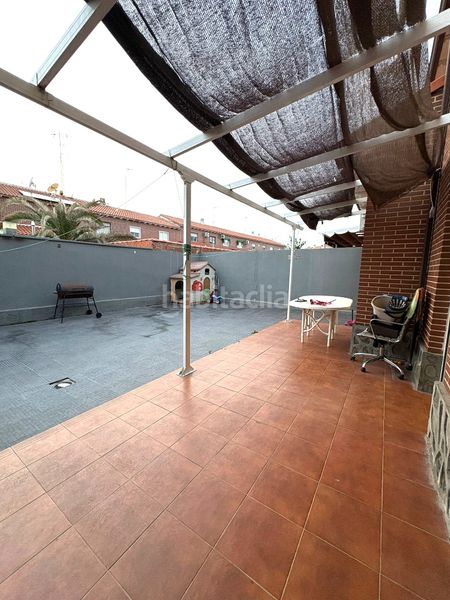 Foto 72e31a9e-4272-4368-995e-0f559d28cf3c. Xalet amb aparcament a Yeles