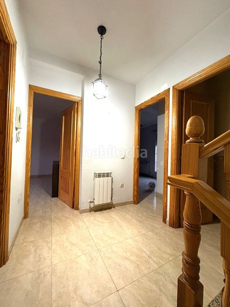 Foto d30f0746-dd58-4991-9db6-95c0bf3de57f. Xalet amb aparcament a Yeles