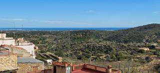 Maison jumelée à Cervera del Maestre. Vivienda en cervera del maestre con magnificas vistas al mar y a