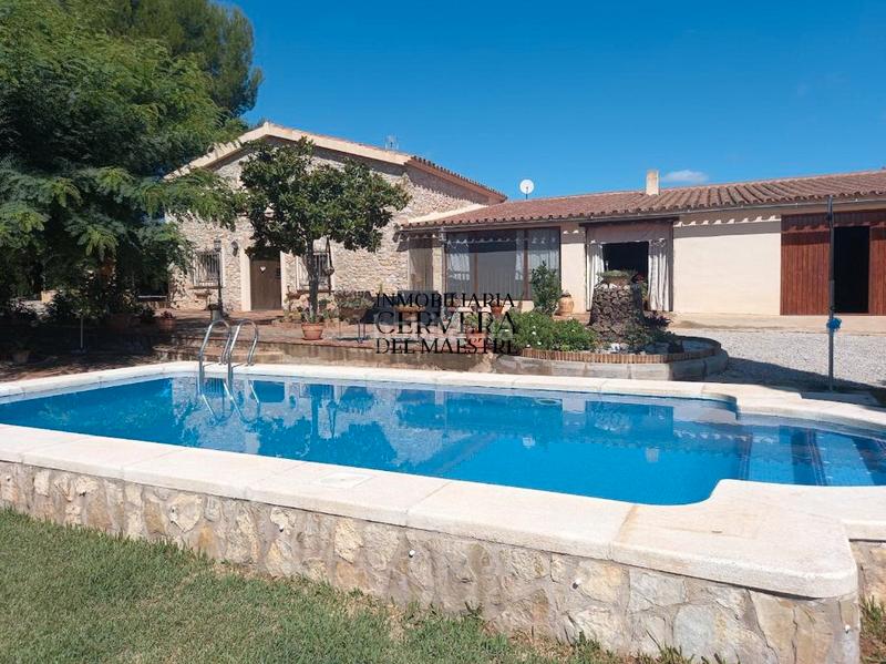 Foto 168258ae-2c67-4a9a-b2b1-86600d2de635. Mas avec piscine dans Useres (les)