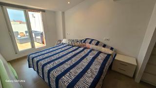 Duplex à Pueblo. Un amplio y luminoso apartamento dúplex ubicado en benicarló