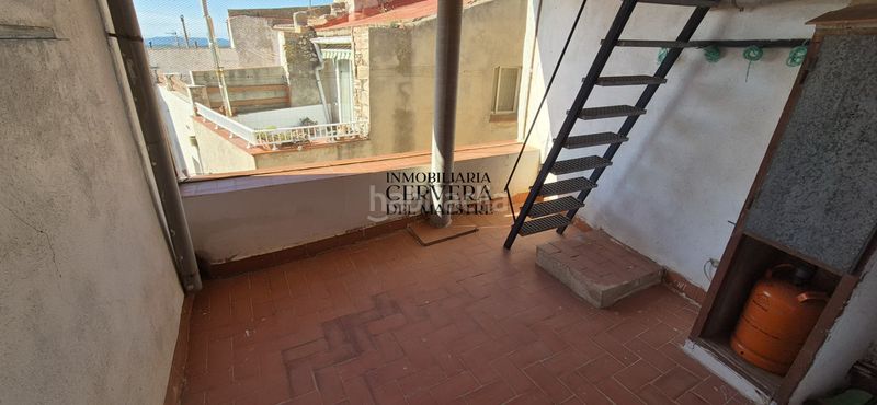 Foto e3ecf5a9-8799-4aa2-8931-3aa0fb6647cf. Casa adossada a Rossell