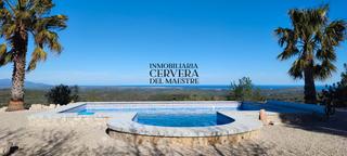 Chalet in Cervera del Maestre. Chalet independiente con piscina en ubicación privilegiada con e