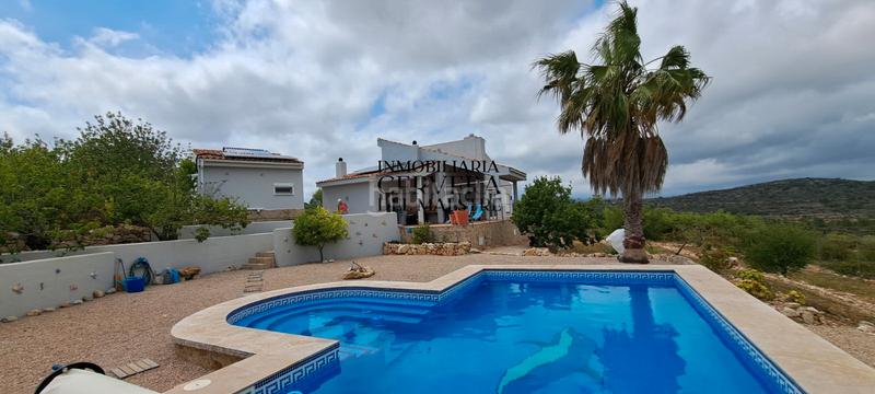 Foto 73a0708b-99b6-483a-9b34-b81bf130f504. Chalet  independiente con piscina en ubicación privilegiada con espectaculares vistas al mar en Cervera del Maestre