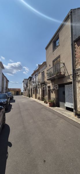 Foto a0eb4cdb-927b-46f6-868f-c695d57dbe8c. Casa adossada a Torre Endoménech