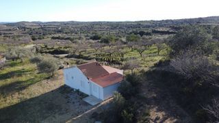 Masia a Cervera del Maestre. “auto-eficiente” fantástica oportunidad tradicional de casa de c