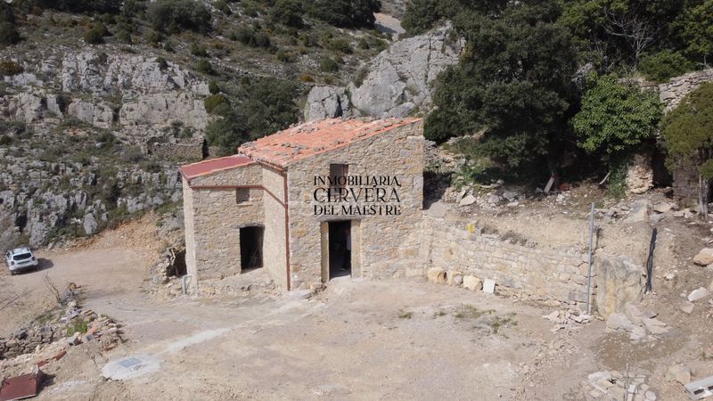Foto 4f927b50-e678-4f33-911a-7780b7cb0aa2. Masia a Sierra Engarcerán