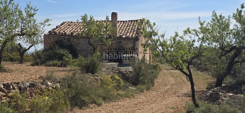 Foto 84085235-8b99-41ee-9856-14c0653eab84. Masia a Sierra Engarcerán