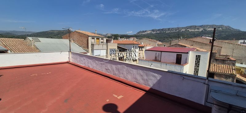 Foto 0d44882a-eafa-46ba-8584-5629683f0513. Casa aparellada a Xert