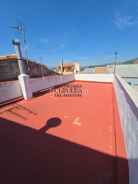 Foto 7b5f2c4f-8603-4e58-b6fe-f3d35e66fadd. Casa aparellada a Xert