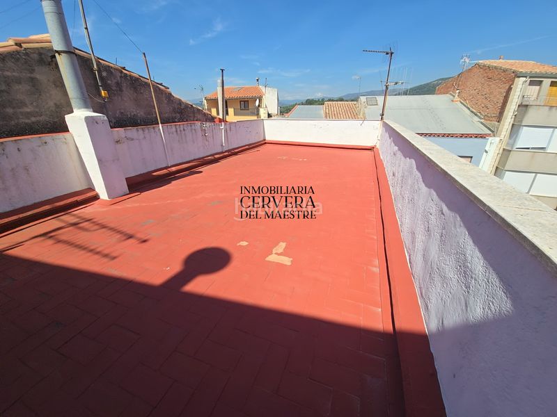 Foto ab139523-0e21-418d-a2da-35c774f7609a. Casa aparellada a Xert