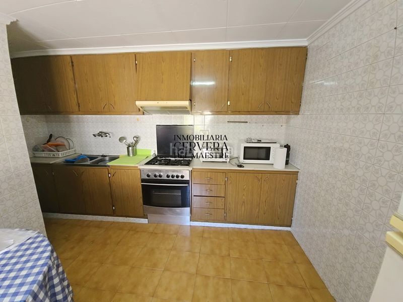 Foto c44e3ee7-c1e3-4a3f-94e2-539c6efa4478. Casa aparellada a Xert