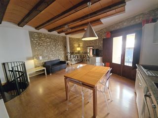 Duplex in Sant Mateu. Encantador dúplex en pleno corazón de sant mateu!