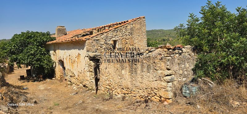 Foto cea8aa9d-8ea2-4582-9e99-cebce9a5cce0. Masia a Vall d´Alba