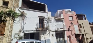 Casa a Cervera del Maestre. Casa de pueblo con garaje y vistas al mar en cervera del maestre