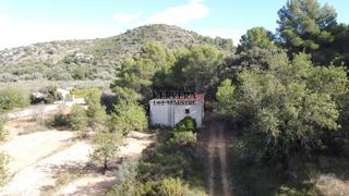 Masia a Cervera del Maestre