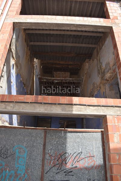 Foto 0343dd5c-ea61-4bb9-b213-f34df5b703a3. Casa adossada a Cálig