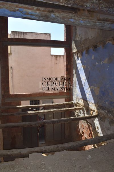Foto d3bcdb65-c0d8-459e-b120-832f872605cd. Casa adossada a Cálig