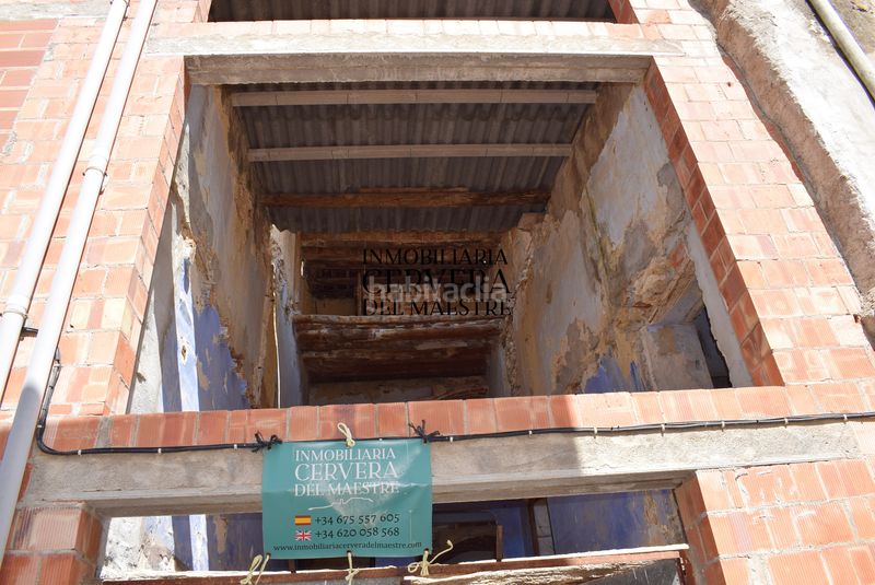 Foto f21d8705-03e8-4031-a623-e87f874a1f4c. Casa adossada a Cálig