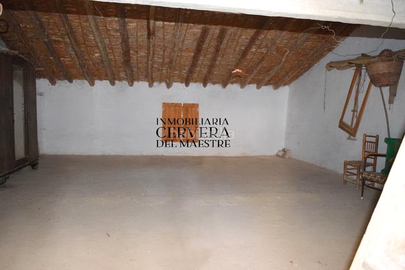 Foto 1c3ea7de-86c7-4270-91ba-65cacb248073. Casa adossada amb aparcament a Tírig