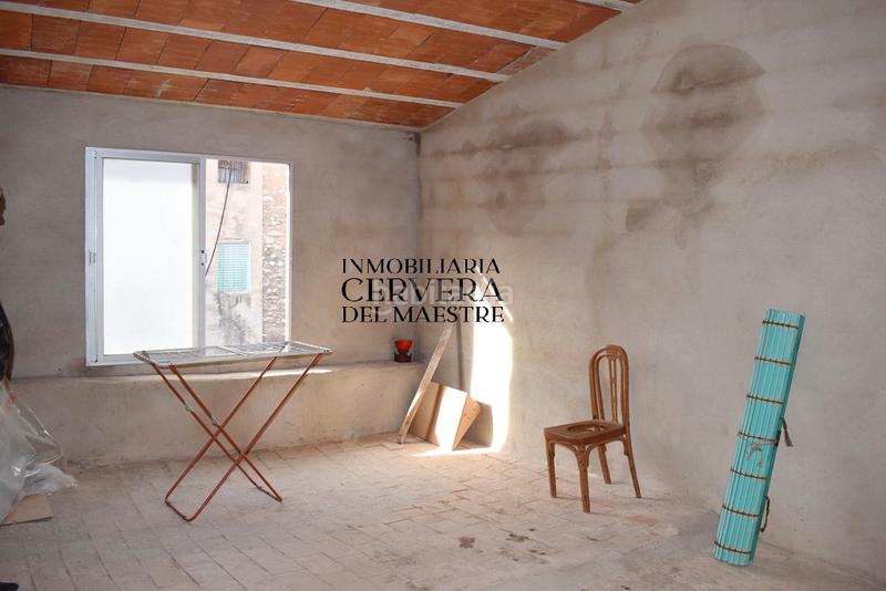 Foto 7c24aed8-76b3-4936-87d9-78ab979f5288. Casa adossada amb aparcament a Tírig