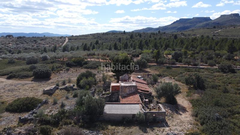 Foto 3f39b3d6-dc2d-460d-a5b8-d653db8487fe. Masia a Canet lo Roig