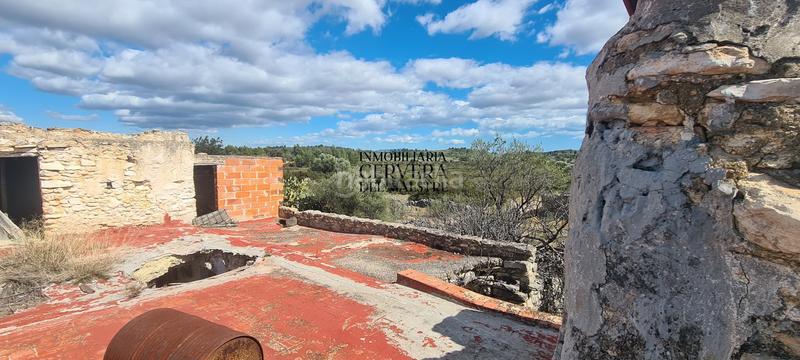 Foto ccfa9821-8535-49b2-a904-58bb39002a85. Masia a Canet lo Roig