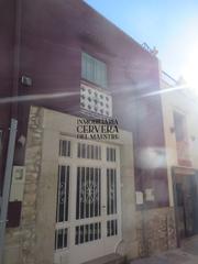 Casa adossada a Sant Mateu