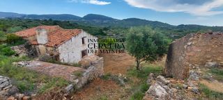 Casale in Sierra Engarcerán. ¡¡¡rebajado desde 48.000€ a 40.000€!!! gran masía solitaria ubic