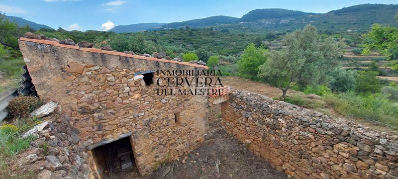 Foto 02b894ff-a09c-4534-98d6-a2975d46fb68. Masia a Sierra Engarcerán