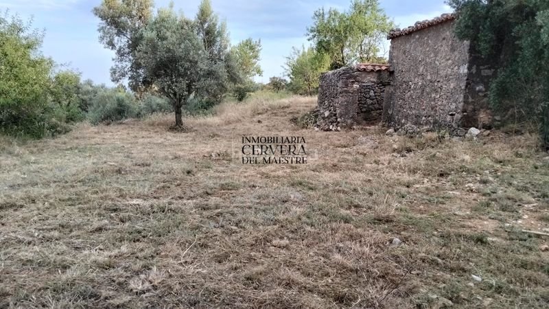 Foto 4ebeade4-ad28-4c4e-bbe5-7bf7e5a242e3. Masia a Sierra Engarcerán