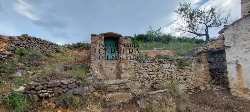 Foto b0ddec22-b400-4a86-8bc9-19490000d63b. Masia a Sierra Engarcerán