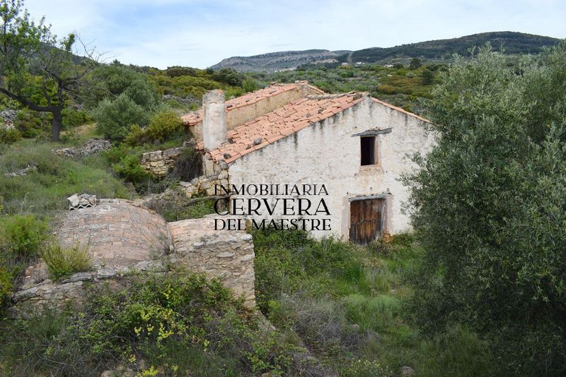 Foto bff5004b-0b01-4bd1-82c0-a9c160c22493. Masia a Sierra Engarcerán
