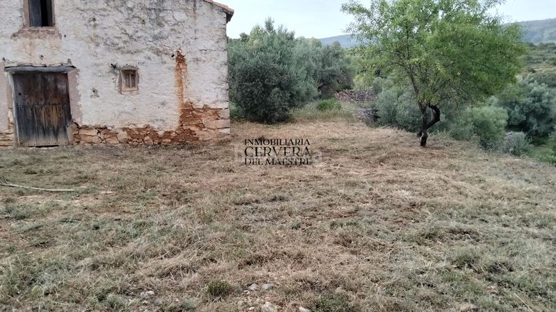 Foto f4cc19d0-ad64-44d0-97e9-be7034221712. Masia a Sierra Engarcerán