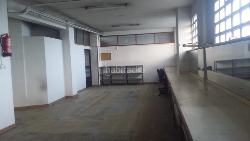 Foto 4f1c45d5-7f59-45bf-b881-e4751de86022. Locale commerciale in Los Castros - Castrillón Coruña (A)